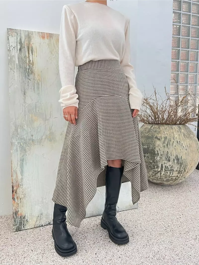 Analog Beige - Korean Women Fashion - #womensfashion - Jebi Back Skirt - 6