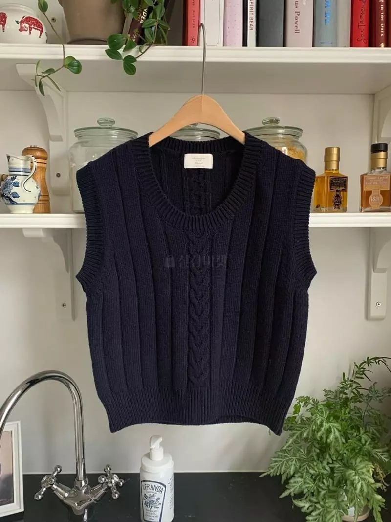 And Floyd - Korean Women Fashion - #momslook - Cable U Vest - 4