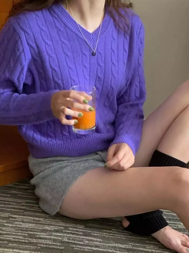 And Floyd - Korean Women Fashion - #womensfashion - Cable V Knit tEe - 2
