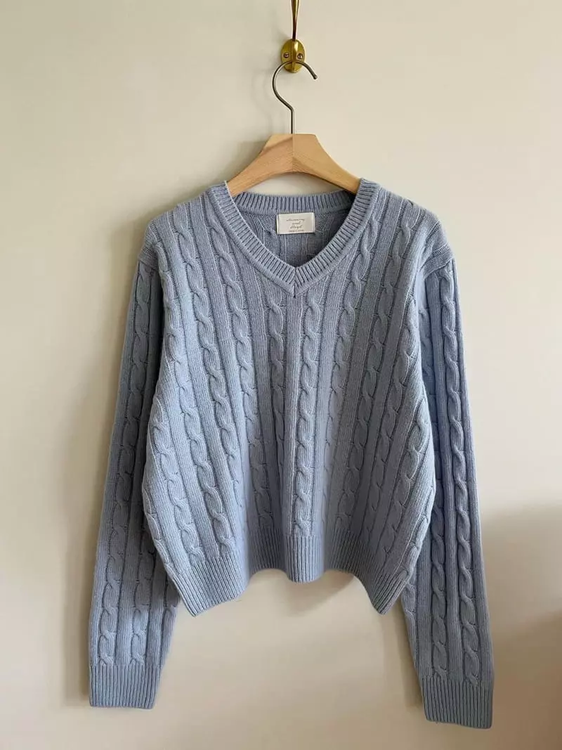 And Floyd - Korean Women Fashion - #momslook - Cable V Knit tEe - 4