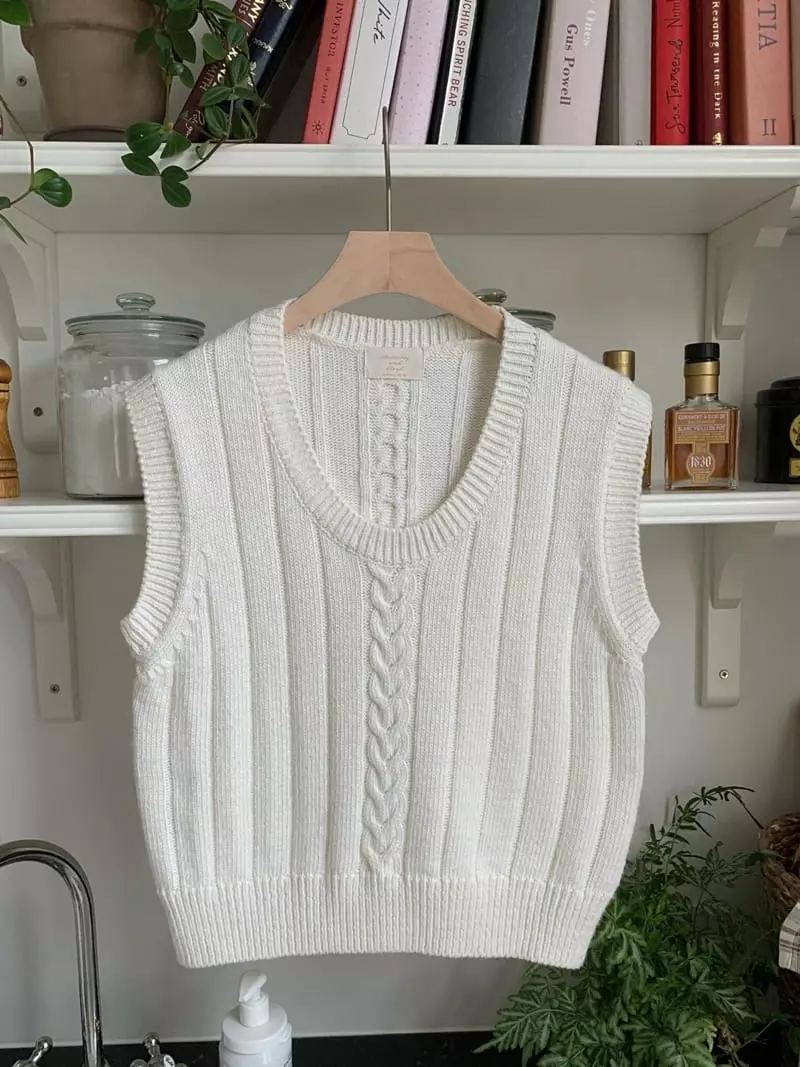 And Floyd - Korean Women Fashion - #womensfashion - Cable U Vest - 2