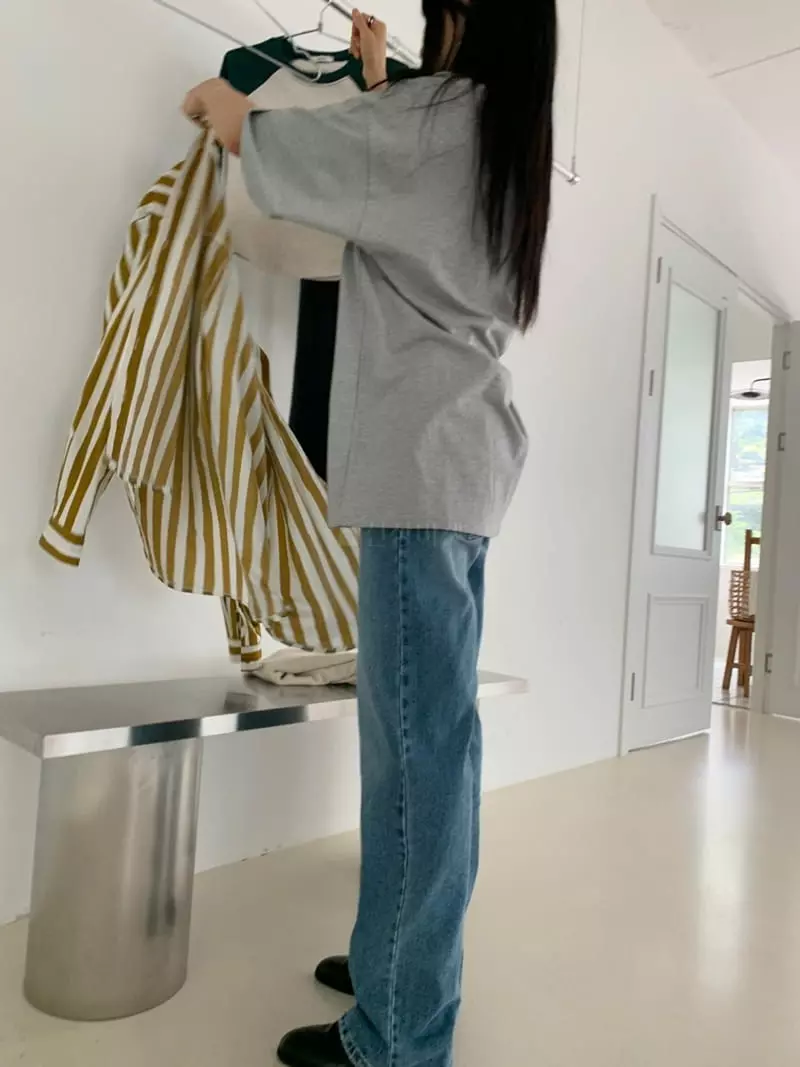 And More - Korean Women Fashion - #momslook - Vintage Jeans - 7