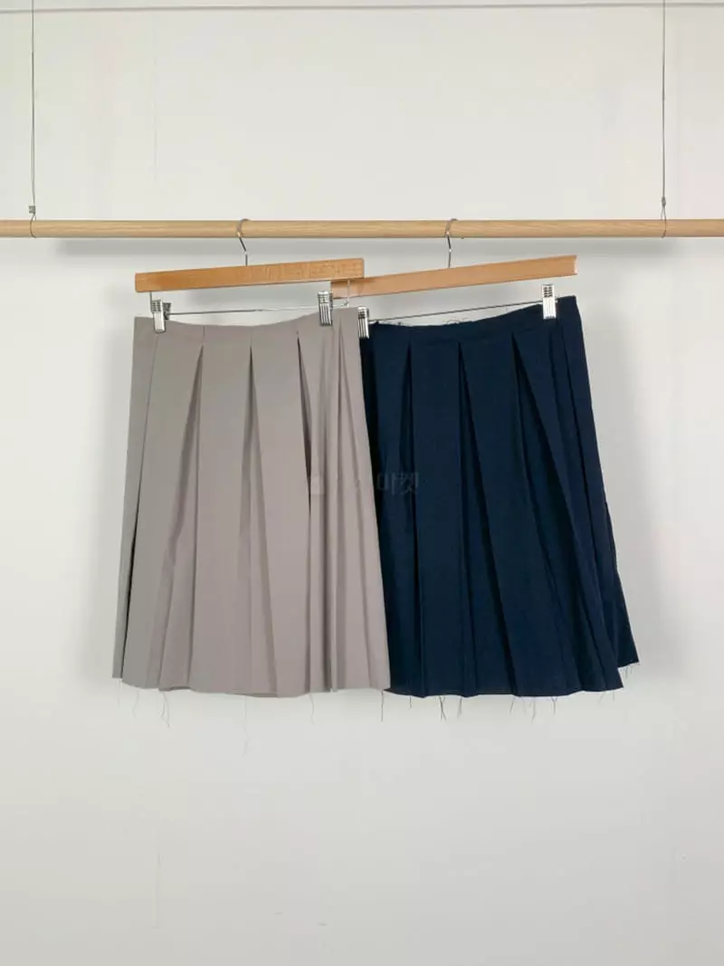 And More - Korean Women Fashion - #momslook - Deggi Wrinkle Skirt - 9