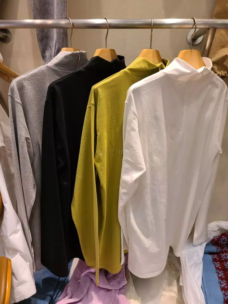 And More - Korean Women Fashion - #restrostyle - Lucy Zipper Turtleneck Tee - 5