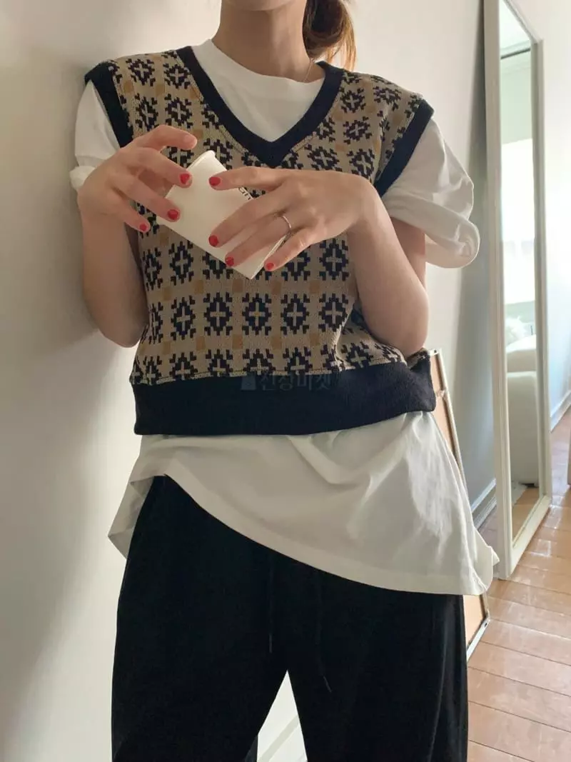 And More - Korean Women Fashion - #womensfashion - Jacquard Knit Tee - 7