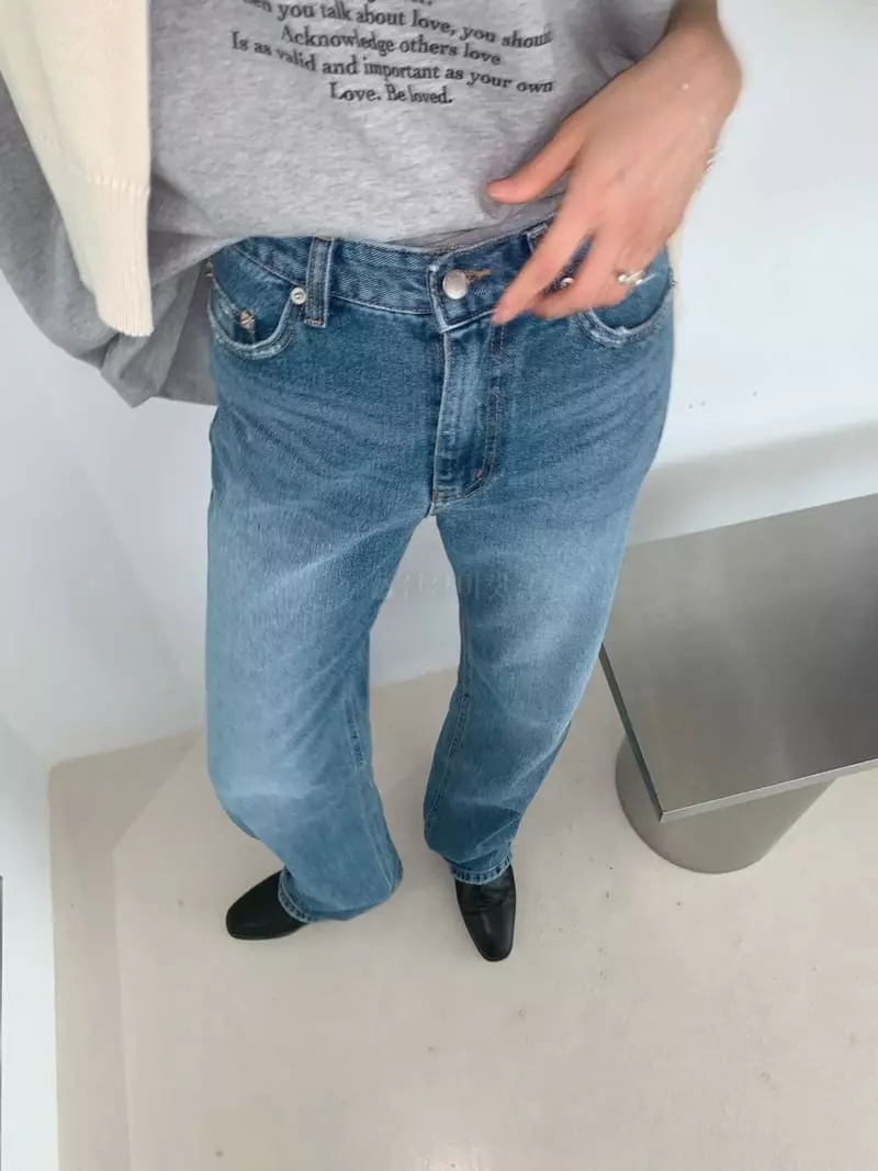 And More - Korean Women Fashion - #womensfashion - Vintage Jeans - 3