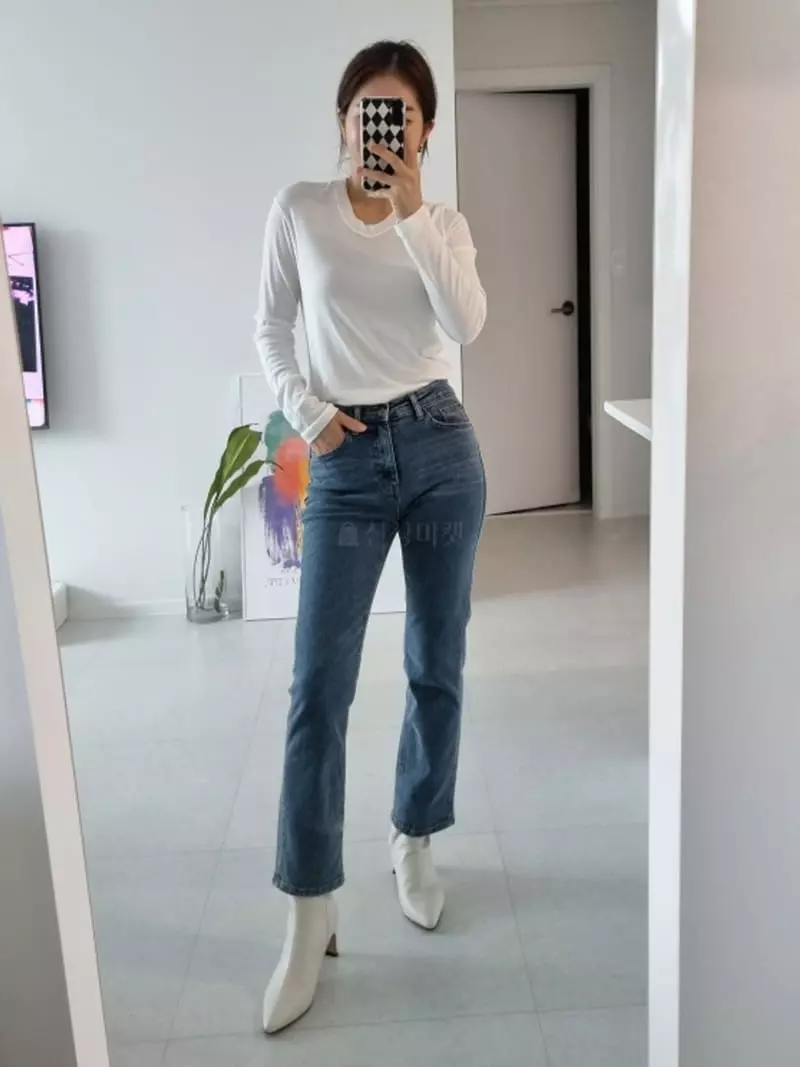 Ann Margret - Korean Women Fashion - #momslook - U Neck Slit Tee
