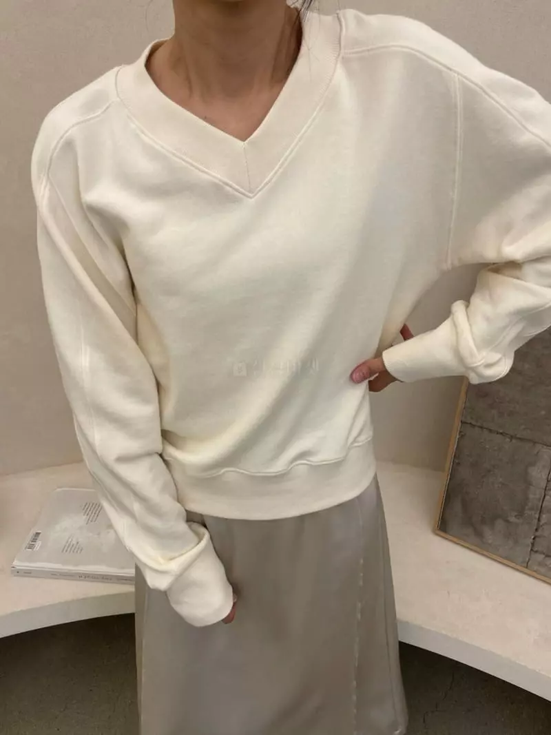 Ann Margret - Korean Women Fashion - #vintagekidsstyle - V Sweatshirt - 9