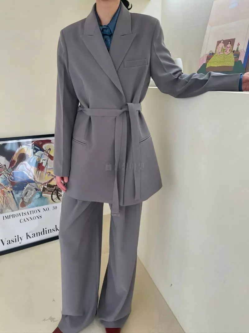 Ann Margret - Korean Women Fashion - #momslook - Twill Belt Jacket - 4