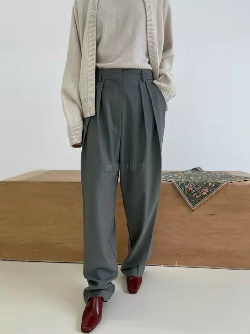 Ann Margret - Korean Women Fashion - #womensfashion - Tuck Pants - 2