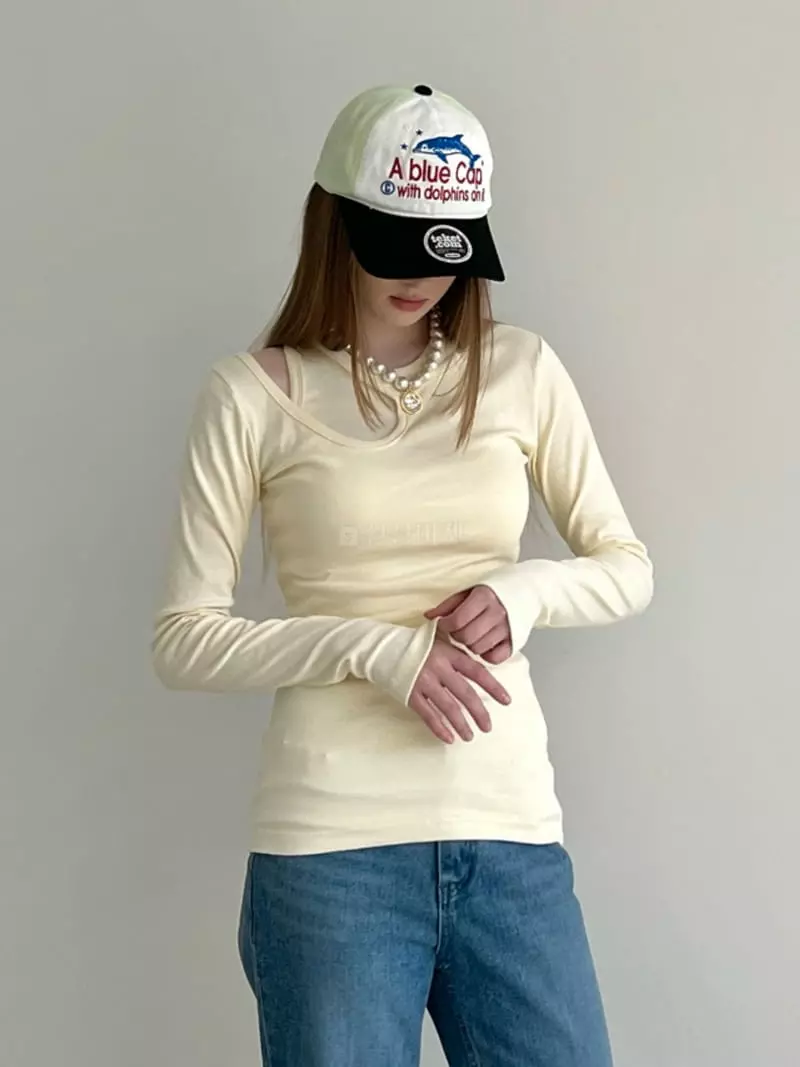 Another Avenue - Korean Women Fashion - #momslook - Row Slit Tee - 6
