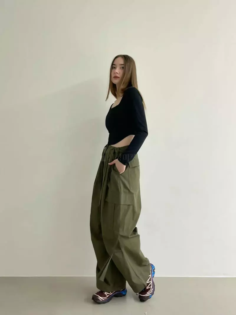 Another Avenue - Korean Women Fashion - #momslook - Wrinkle Pocket Pants - 10