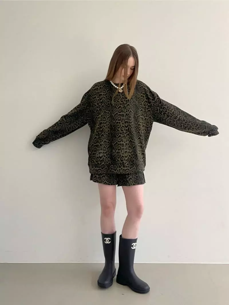 Another Avenue - Korean Women Fashion - #momslook - Tiger Terry Shorts - 4