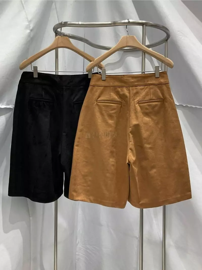 Another Muse - Korean Women Fashion - #momslook - Suede Shorts - 5
