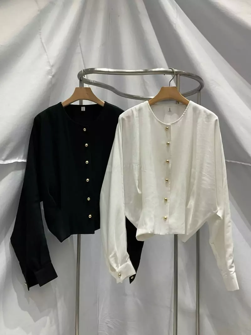Another Muse - Korean Women Fashion - #momslook - Raglan Blouse - 2