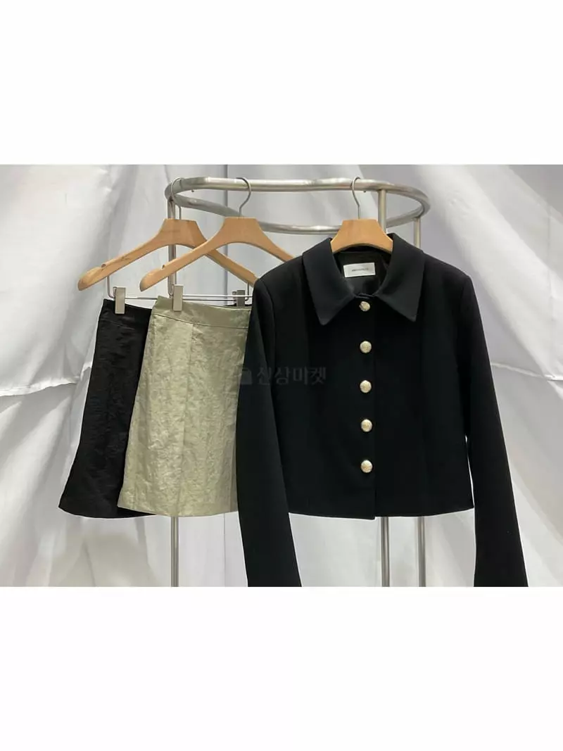Another Muse - Korean Women Fashion - #momslook - Gold Short Jacket - 3