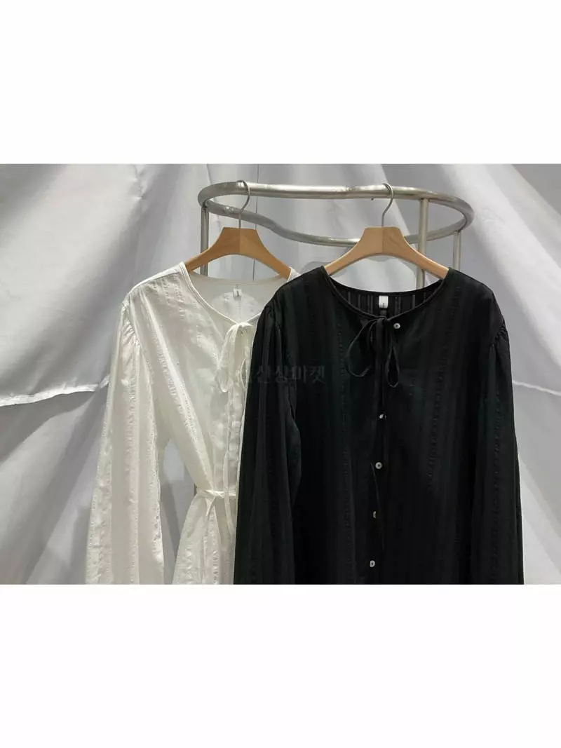 Another Muse - Korean Women Fashion - #restrostyle - Ribbon Blouse - 4