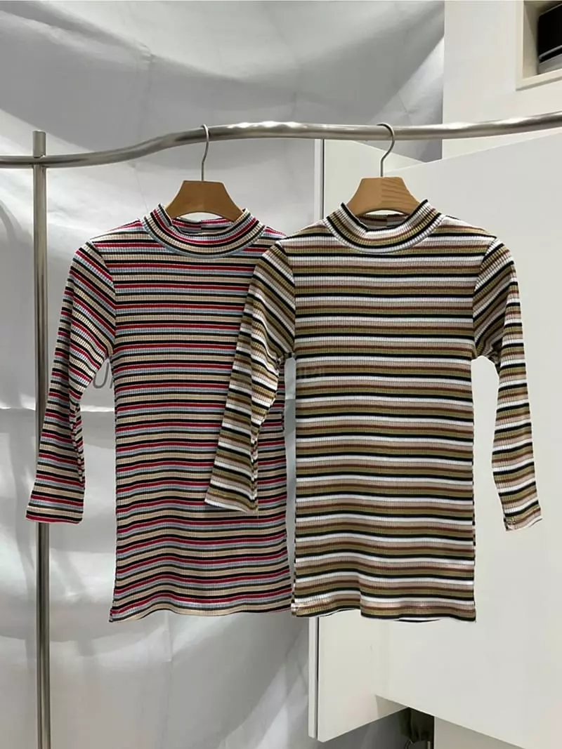 Another Muse - Korean Women Fashion - #thelittlethings - Stripes Half Tee - 2