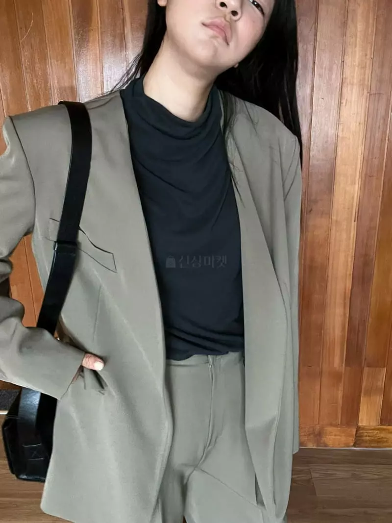 Arr - Korean Women Fashion - #momslook - Sand Half Turtleneck Tee - 3