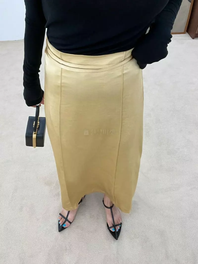 Arr - Korean Women Fashion - #vintagekidsstyle - Long Silk Skirt