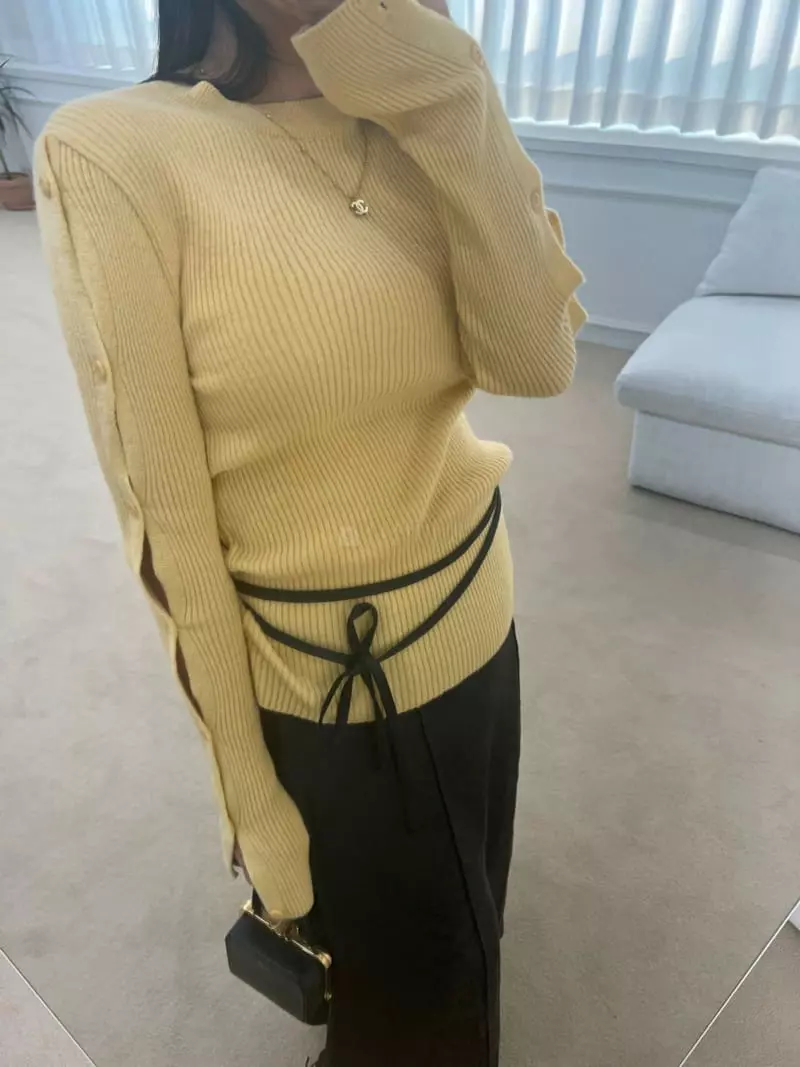 Arr - Korean Women Fashion - #womensfashion - Cash Button Knit Tee - 10