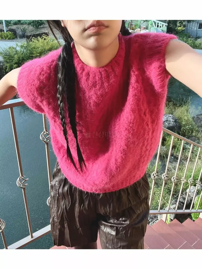 Arr - Korean Women Fashion - #womensfashion - Mohair V Tee - 3