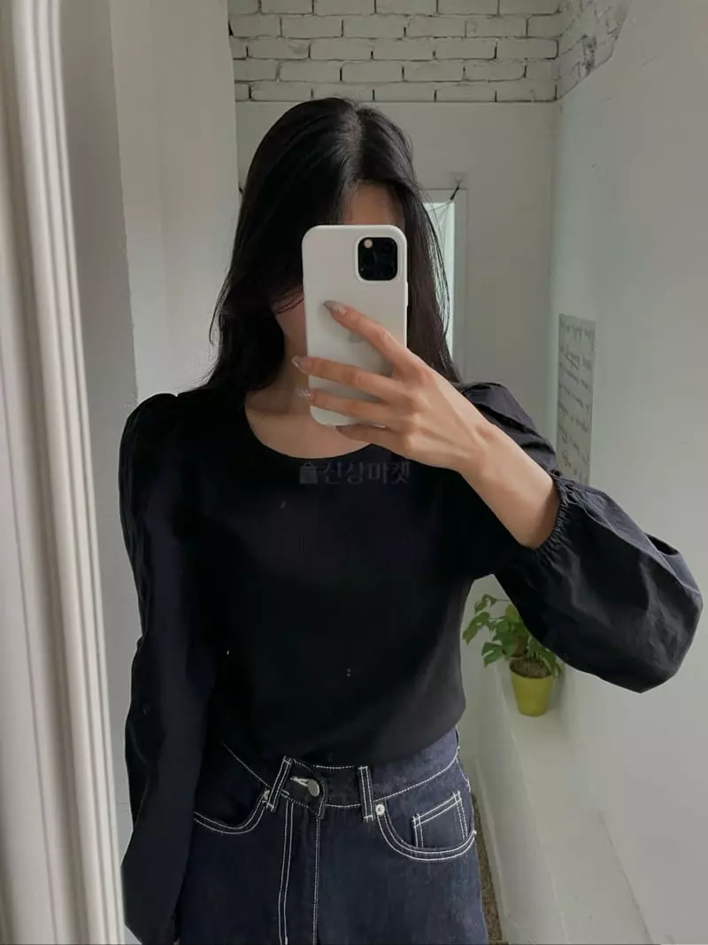 As Thought - Korean Women Fashion - #momslook - Puff Rib Round Tee - 2