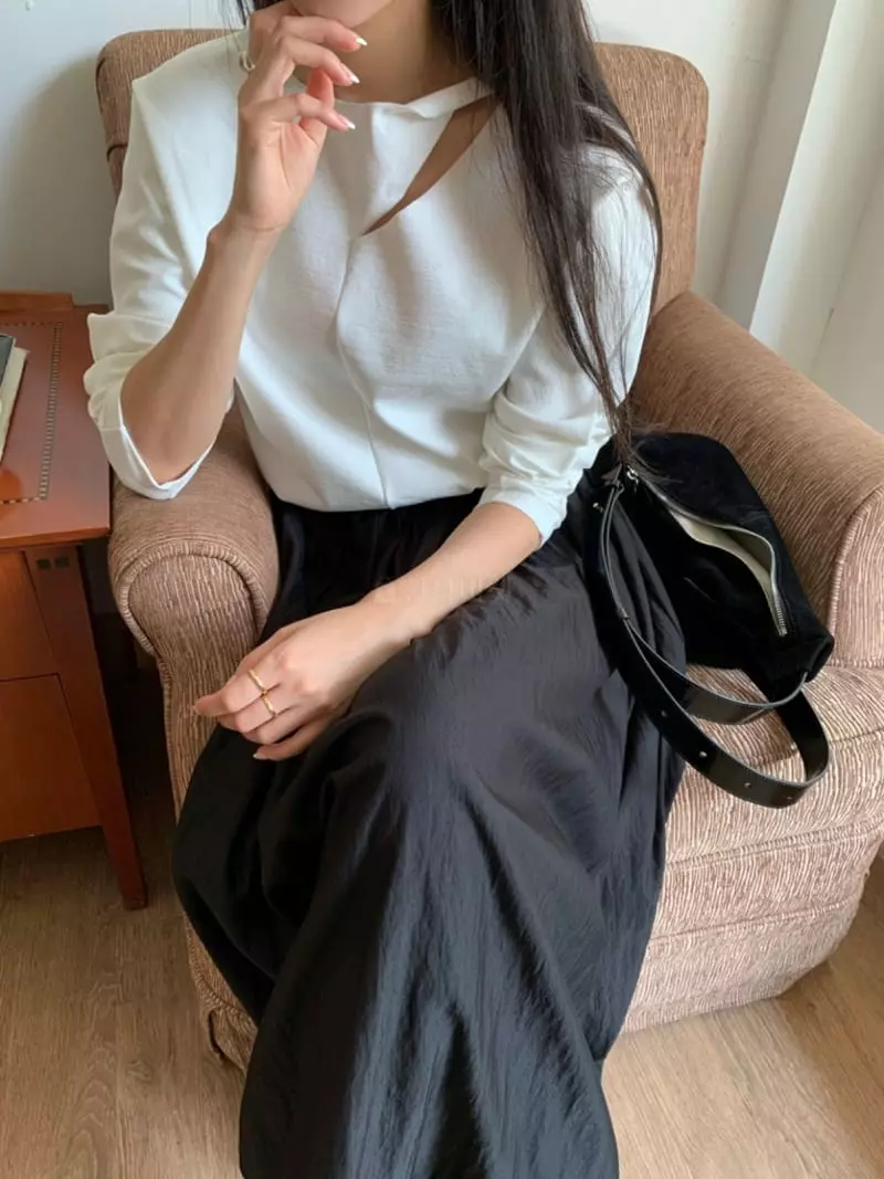 As Thought - Korean Women Fashion - #pursuepretty - Turnning Blouse - 3