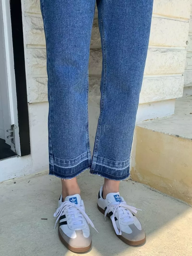 As Thought - Korean Women Fashion - #thatsdarling - Comes Jeans
