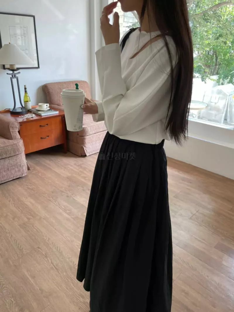 As Thought - Korean Women Fashion - #vintageinspired - Turnning Blouse