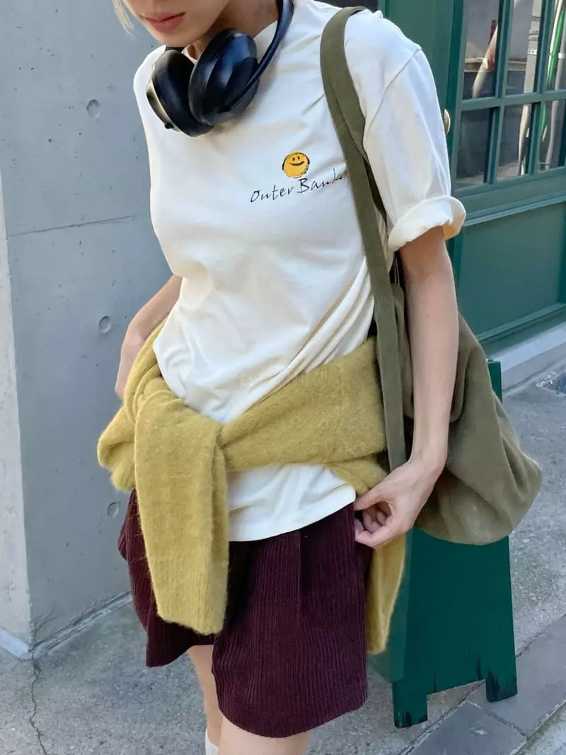 Atmosphere - Korean Women Fashion - #womensfashion - Smiel Short Sleeves Tee - 4