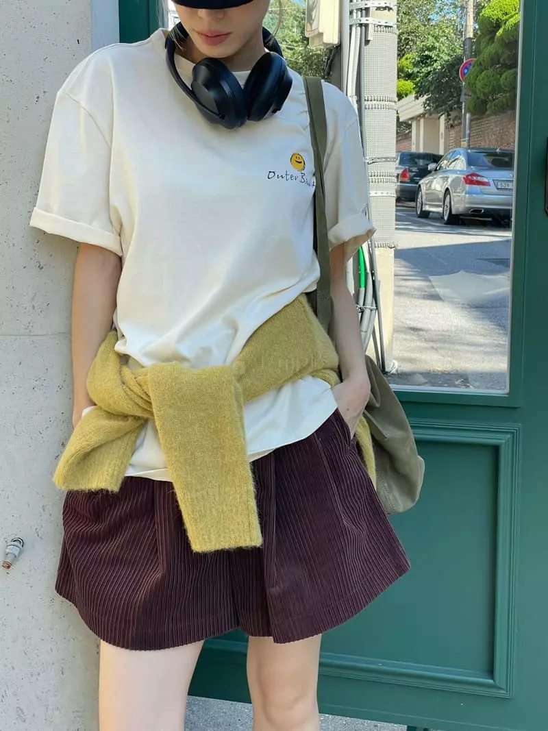 Atmosphere - Korean Women Fashion - #womensfashion - Smiel Short Sleeves Tee - 3