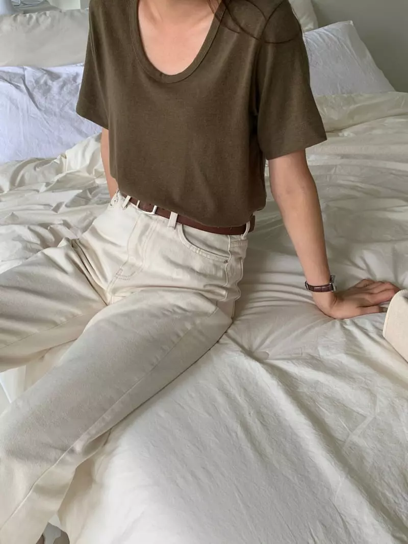 Atthismoment - Korean Women Fashion - #momslook - Cream Jeans - 7