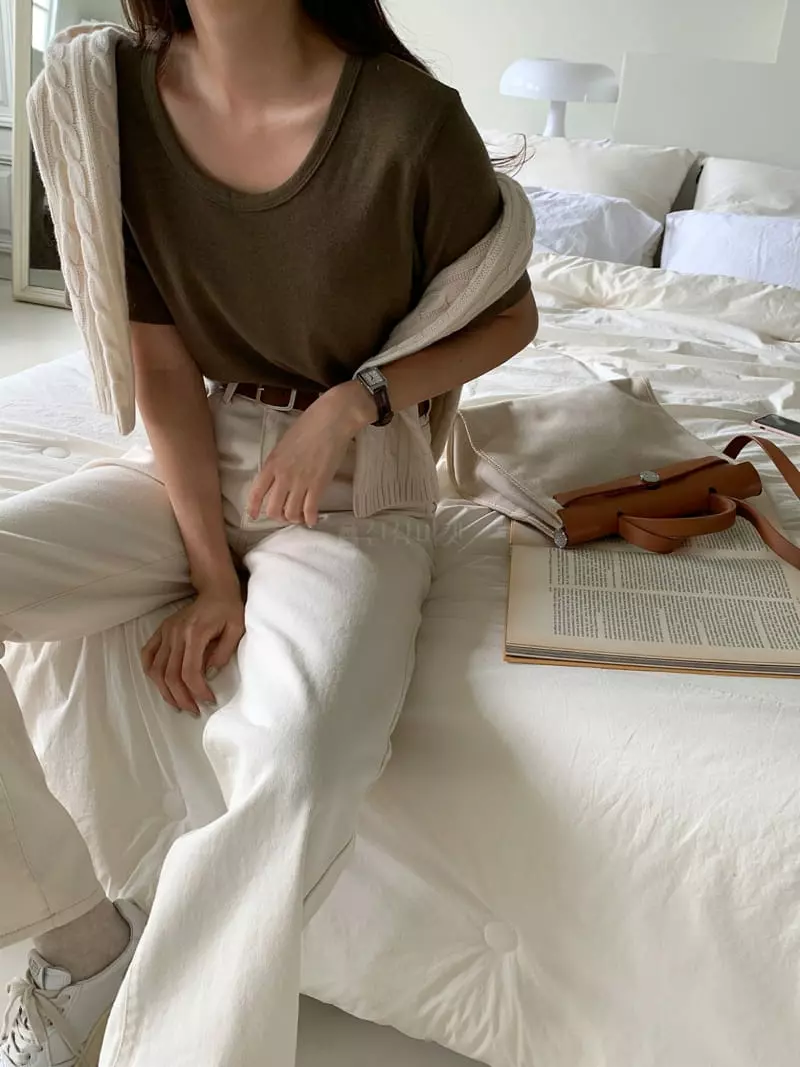 Atthismoment - Korean Women Fashion - #momslook - Cream Jeans - 9