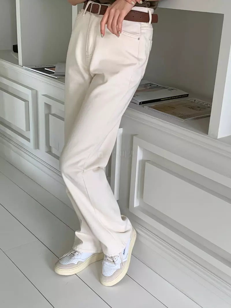 Atthismoment - Korean Women Fashion - #thelittlethings - Cream Jeans - 2