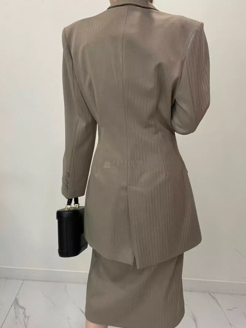Auver_Fit - Korean Women Fashion - #momslook - Herringbone Snap Jacket - 3