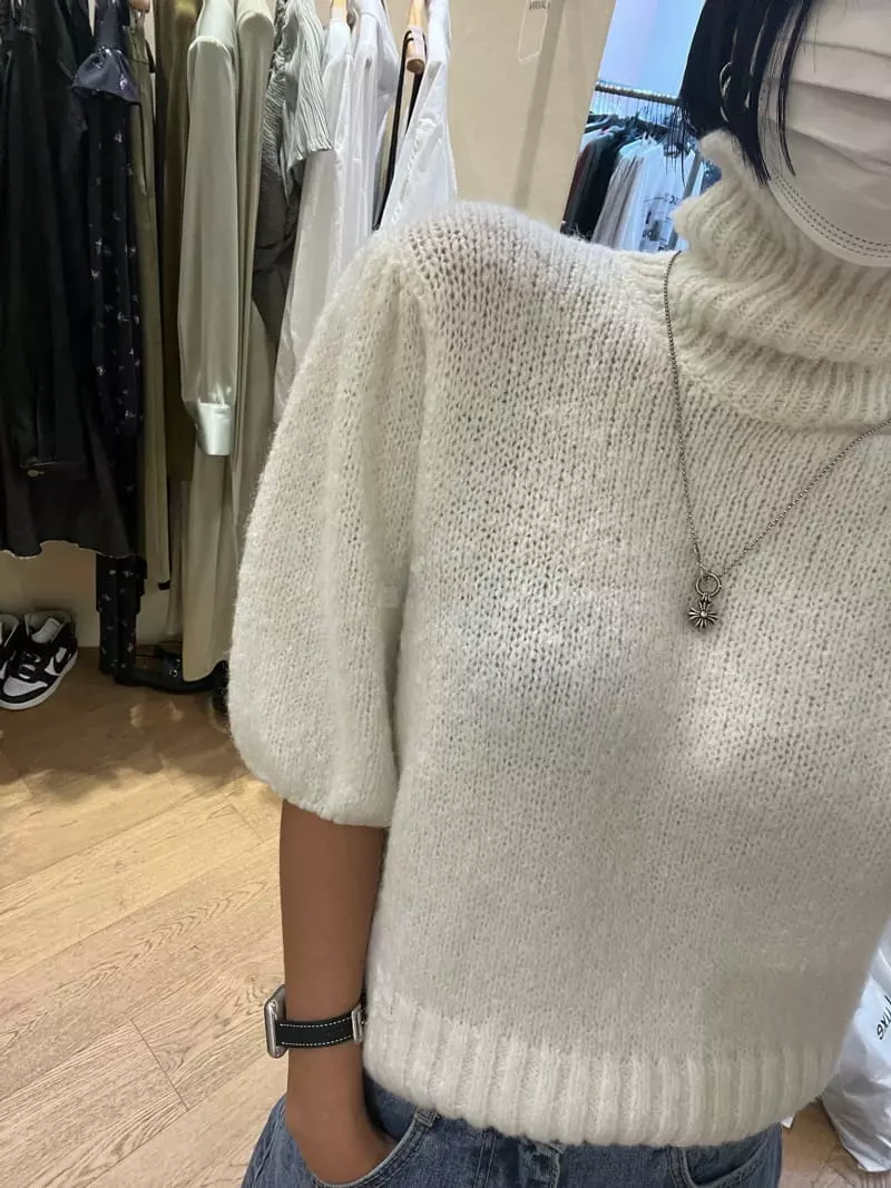 Auver_Fit - Korean Women Fashion - #momslook - Turtleneck Puff Short Sleeves Knit Tee - 10