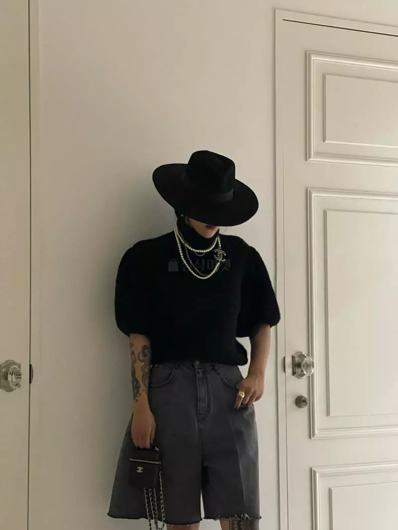 Auver_Fit - Korean Women Fashion - #momslook - Turtleneck Puff Short Sleeves Knit Tee - 2