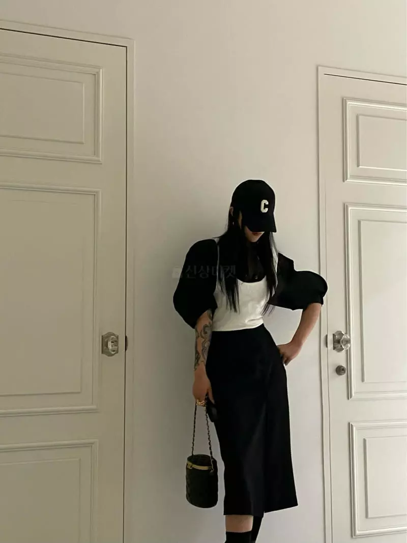 Auver_Fit - Korean Women Fashion - #momslook - Tulip Whole Shirt - 5