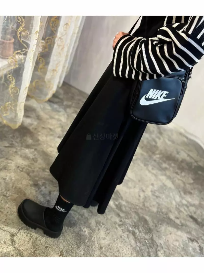 Auver_Fit - Korean Women Fashion - #momslook - V One-piece - 5