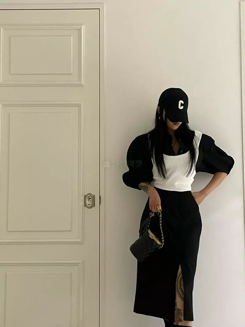 Auver_Fit - Korean Women Fashion - #momslook - Rib Crop Bustier