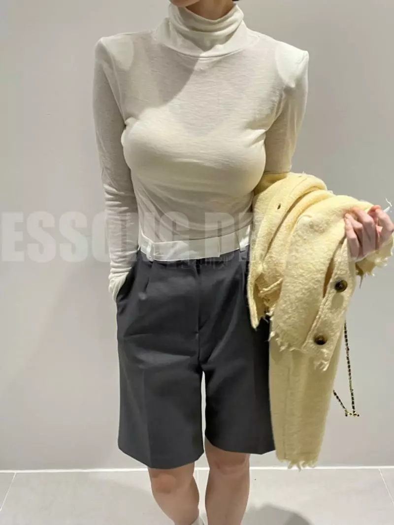 Auver_Fit - Korean Women Fashion - #womensfashion - Pad Turtleneck Tee - 6