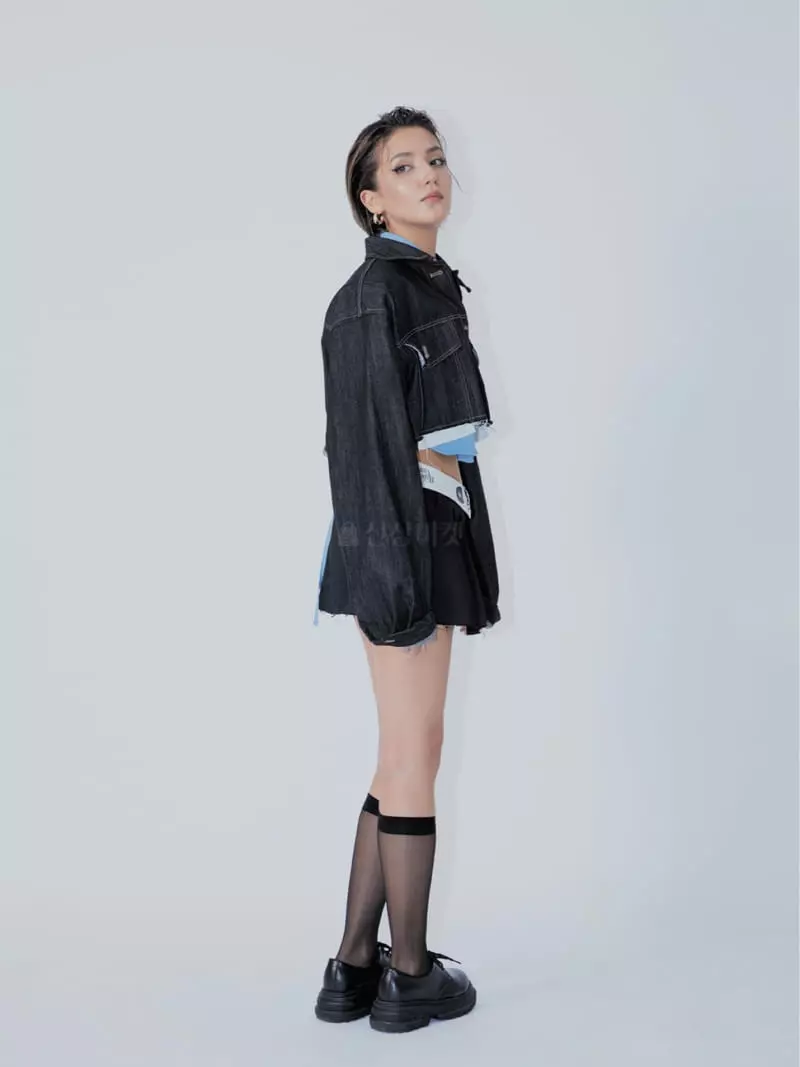 Auver_Fit - Korean Women Fashion - #womensfashion - Denim Crop Jacket - 5