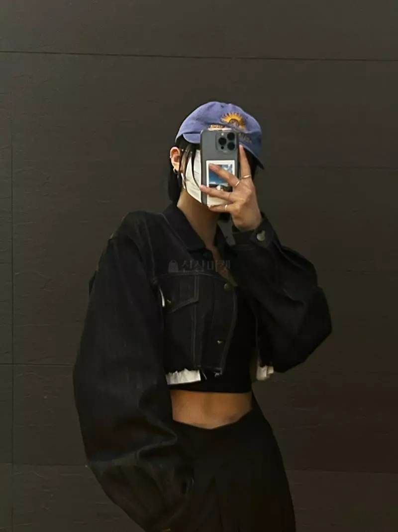Auver_Fit - Korean Women Fashion - #womensfashion - Denim Crop Jacket - 9