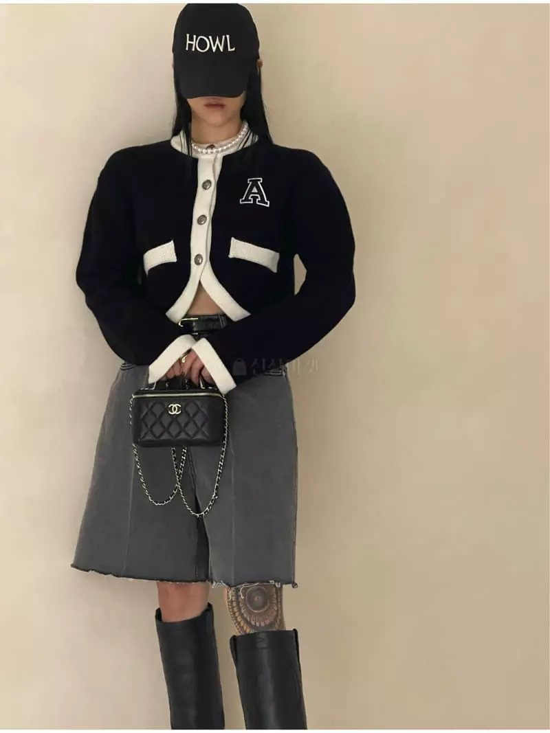 Auver_Fit - Korean Women Fashion - #womensfashion - A Patch Crop Cardigan