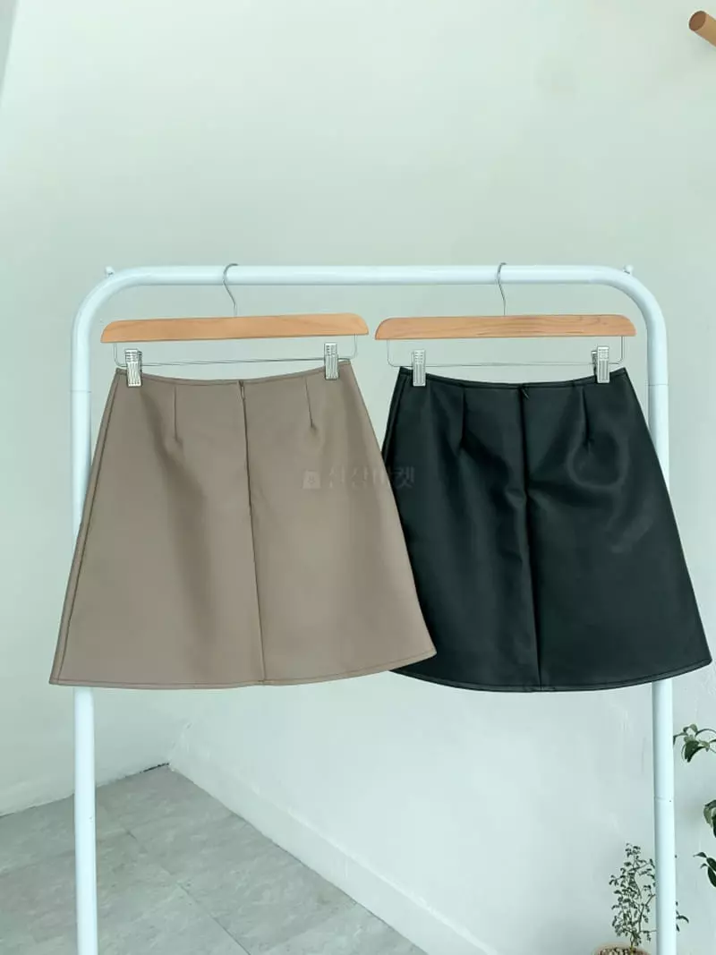 Awesome H - Korean Women Fashion - #thelittlethings - Carry Leather Skirt - 4