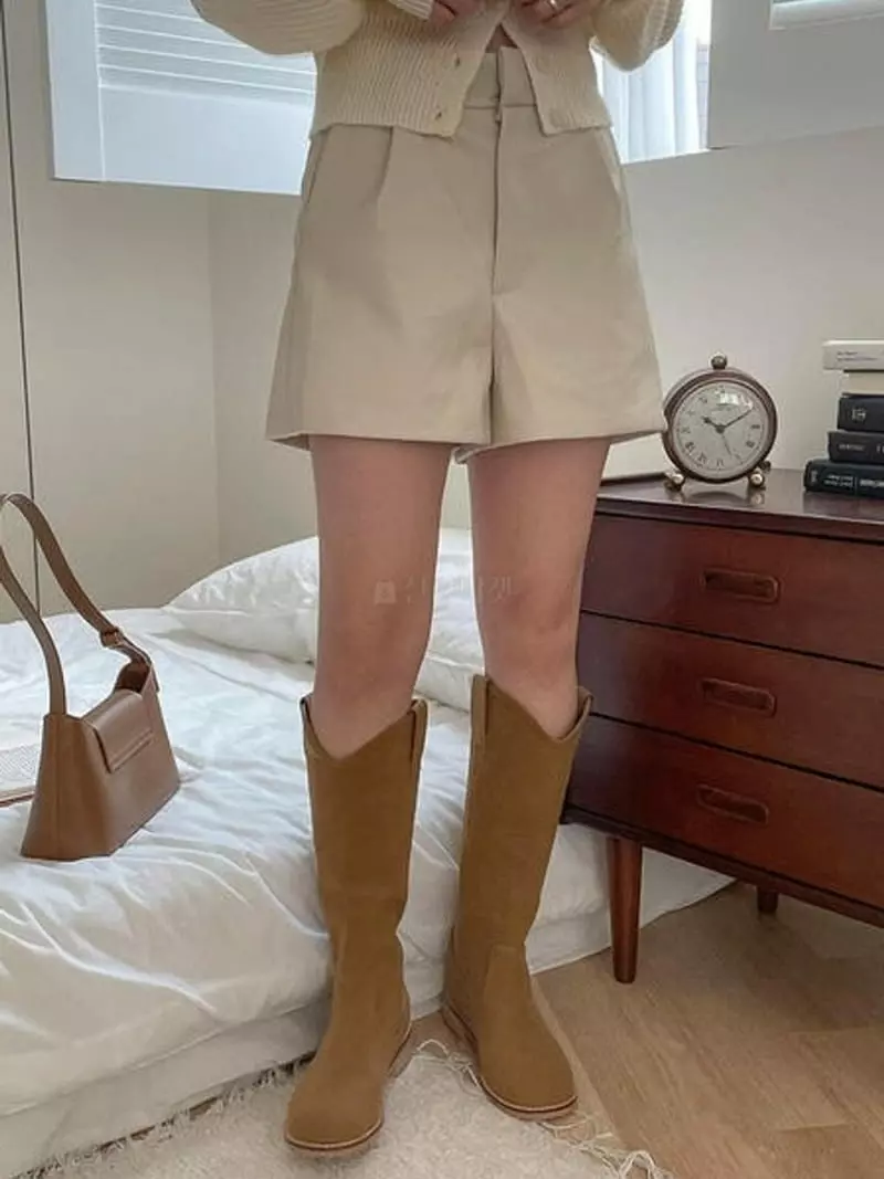 Awesome H - Korean Women Fashion - #womensfashion - Leather Shorts  - 2