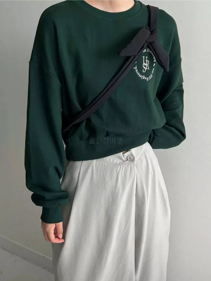 Awesome H - Korean Women Fashion - #womensfashion - Back Slit Sweatshirt