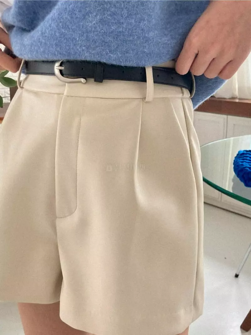 Awesome H - Korean Women Fashion - #womensfashion - Leather Shorts  - 3