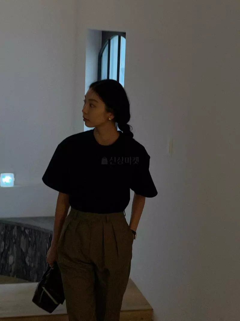 Baie Oud - Korean Women Fashion - #momslook - 22 Round Tee - 5